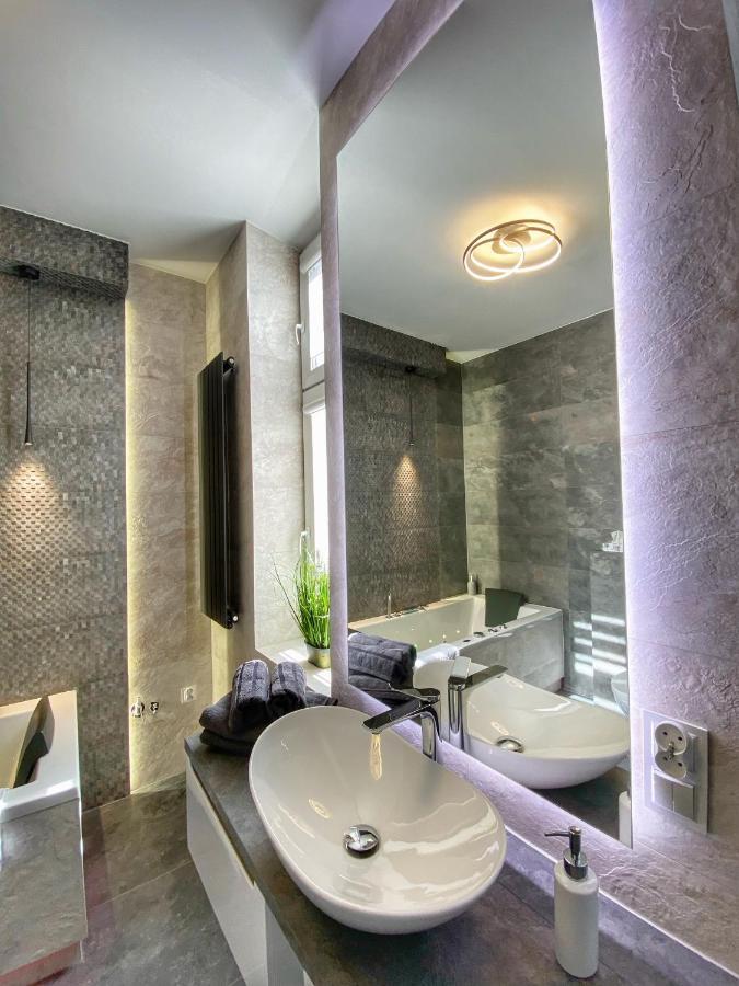Apartament Bialy Z Jacuzzi クラクフ エクステリア 写真